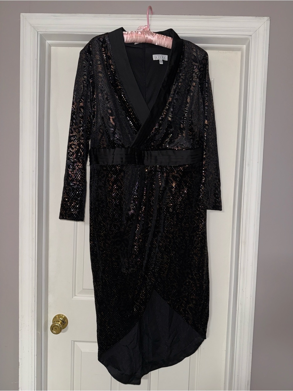 Nordstrom NWT Siena Studio Black Sequin Long Sleeve Wrap Midi Dress